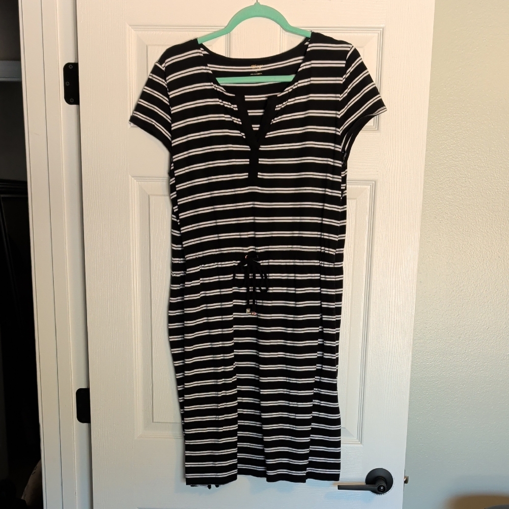Anne Klein Sport Black and White Striped Midi Dress